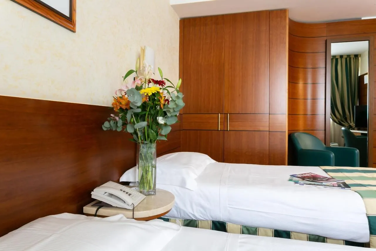 Hotel Mirage Sure Hotel Collection By Best Western Милан